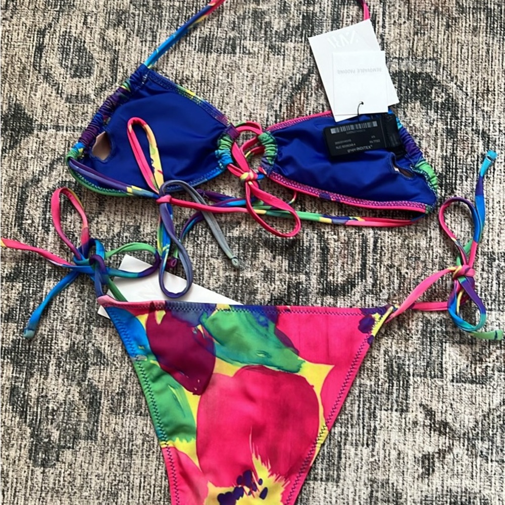 Zara Floral String Bikini - Picture 3 of 5
